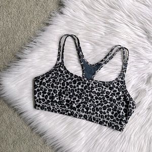 GapFit Reversible Sports Bra